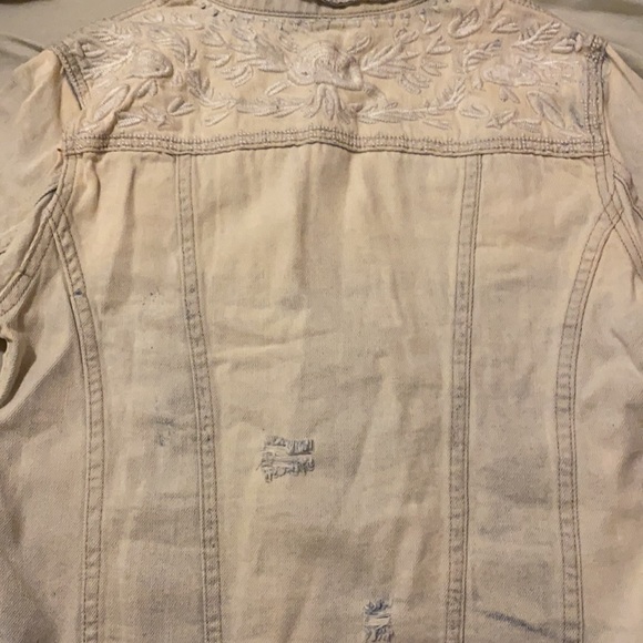 Denim jacket - Picture 5 of 6